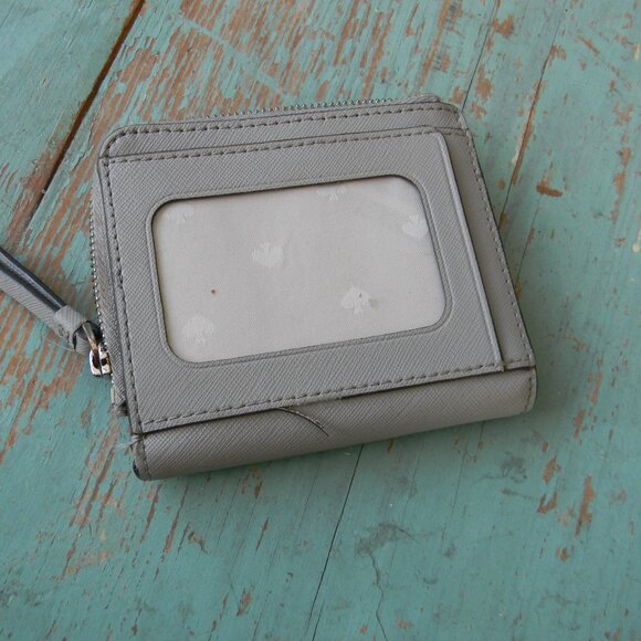 Kate Spade New York GRAY SAFFIANO LEATHER SMALL BIFOLD ZIP WALLET - Picture 5 of 9